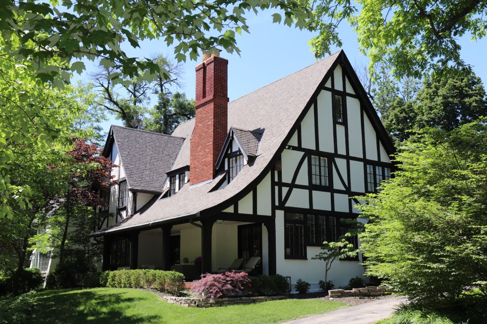 Tudor Home Oakwood
